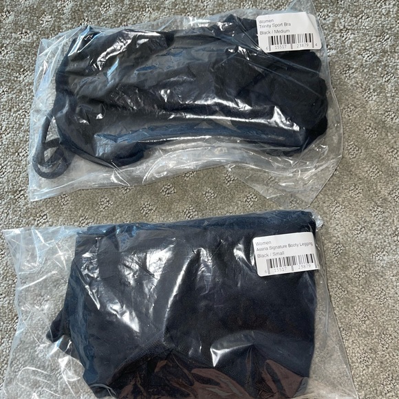 2 piece Vivd Collection - Picture 4 of 4